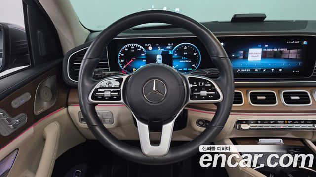 Mercedes-Benz GLE-Class 2021 — photo 20