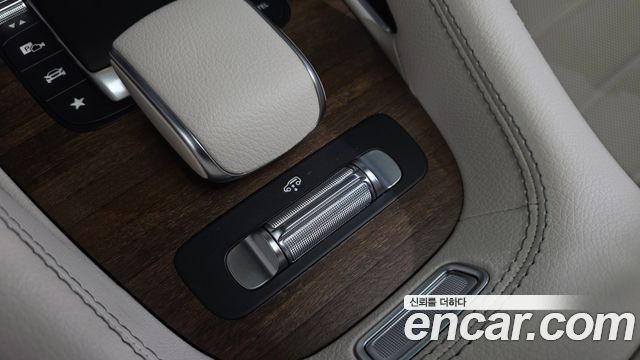 Mercedes-Benz GLE-Class 2021 — photo 22