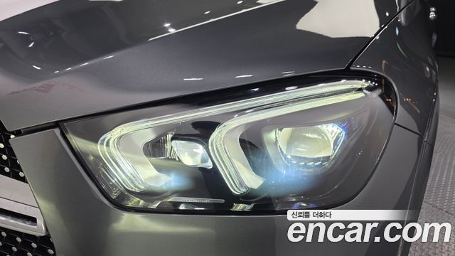 Mercedes-Benz GLE-Class 2021 — photo 8