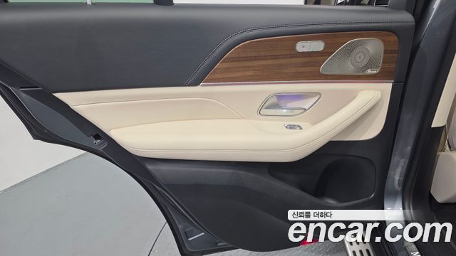 Mercedes-Benz GLE-Class 2021 — photo 15