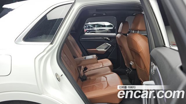 Audi Q3 2024 — photo 17