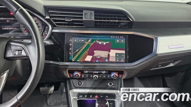 Audi Q3 2024 — photo 20