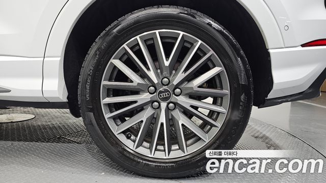 Audi Q3 2024 — photo 7