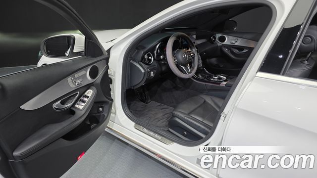 Mercedes-Benz C-Class 2020 — photo 13