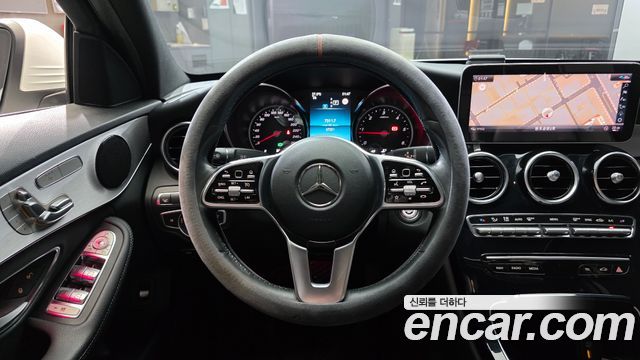 Mercedes-Benz C-Class 2020 — photo 18