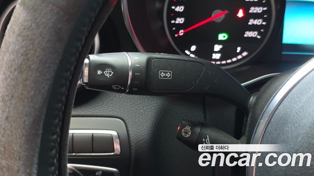 Mercedes-Benz C-Class 2020 — photo 23