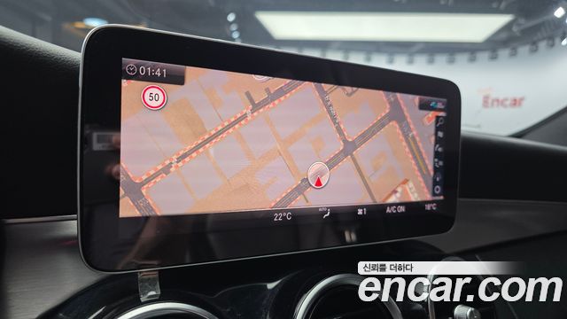 Mercedes-Benz C-Class 2020 — photo 25