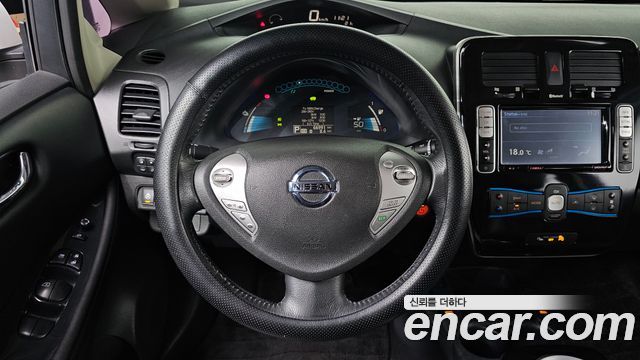 Nissan Leaf 2015 — photo 19