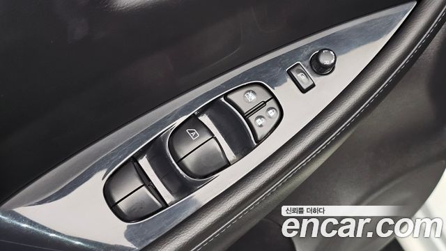 Nissan Leaf 2015 — photo 25