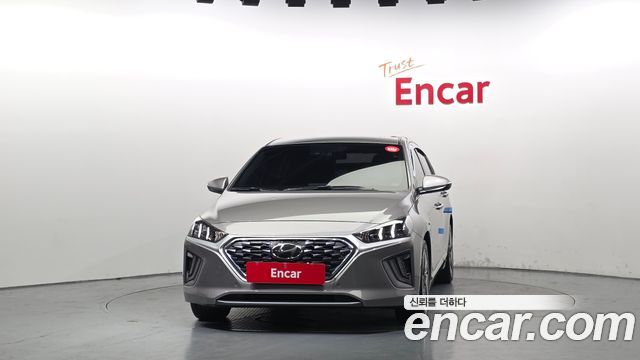 Hyundai Ioniq 2020 — photo 3