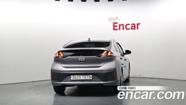 Hyundai Ioniq 2020 — photo 4