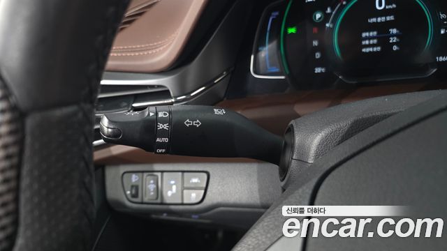 Hyundai Ioniq 2020 — photo 16