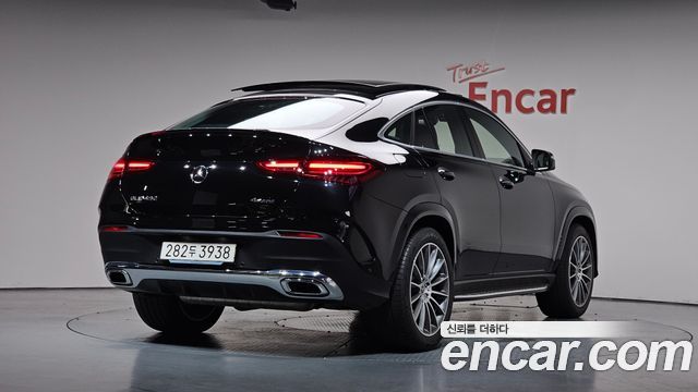 Mercedes-Benz GLE-Class 2025 — photo 2
