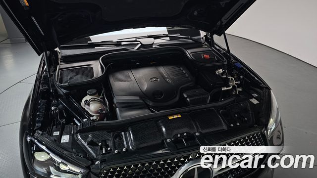 Mercedes-Benz GLE-Class 2025 — photo 6