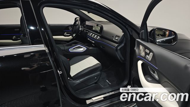 Mercedes-Benz GLE-Class 2025 — photo 17
