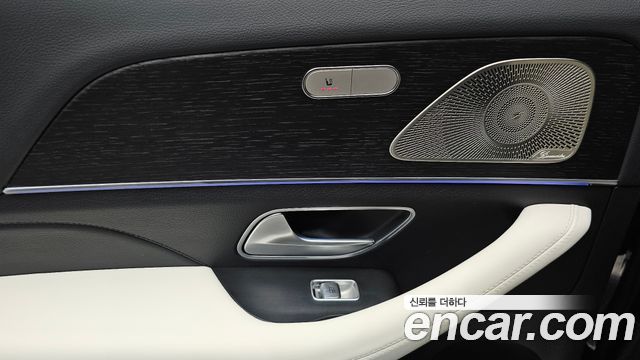 Mercedes-Benz GLE-Class 2025 — photo 25