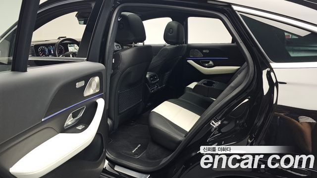 Mercedes-Benz GLE-Class 2025 — photo 16