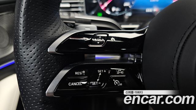 Mercedes-Benz GLE-Class 2025 — photo 31