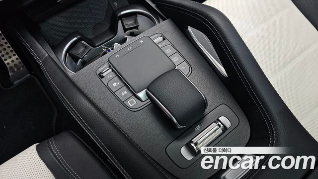 Mercedes-Benz GLE-Class 2025 — photo 35