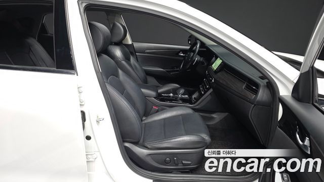 Kia K7 2020 — photo 17