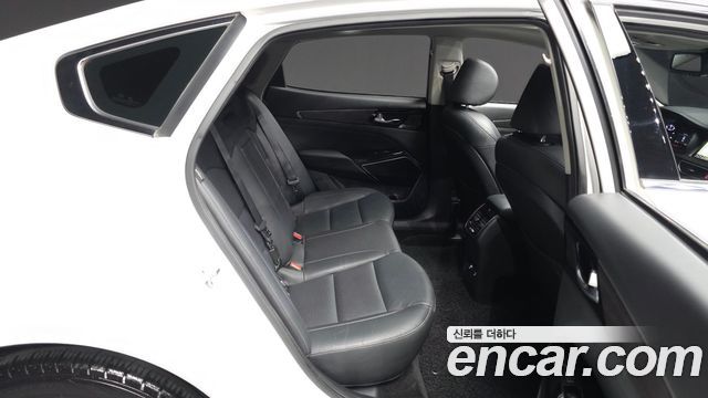 Kia K7 2020 — photo 18