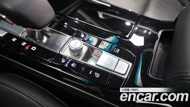 Kia K7 2020 — photo 22