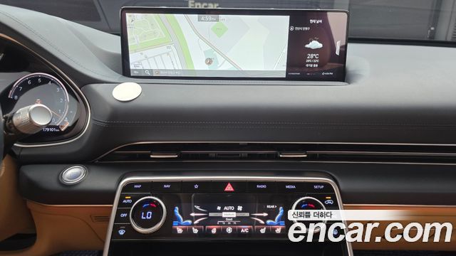 Genesis GV80 2020 — photo 18