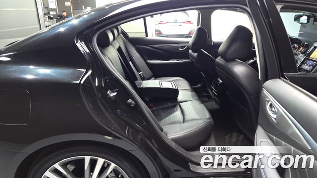 Infiniti Q50 2018 — photo 12