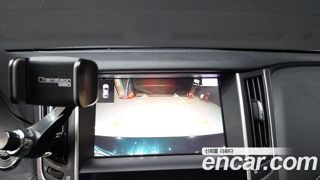 Infiniti Q50 2018 — photo 15