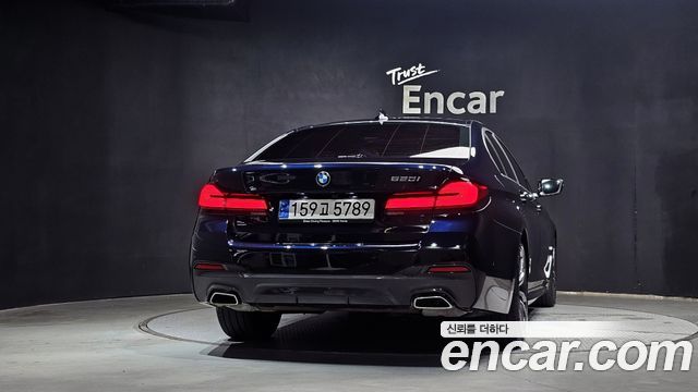 BMW 5-Series 2023 — photo 4