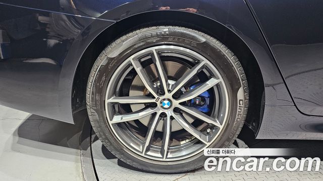 BMW 5-Series 2023 — photo 5