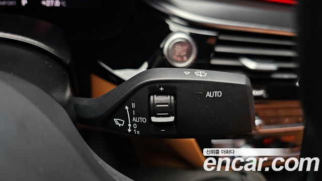BMW 5-Series 2023 — photo 26