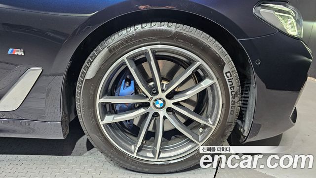 BMW 5-Series 2023 — photo 7
