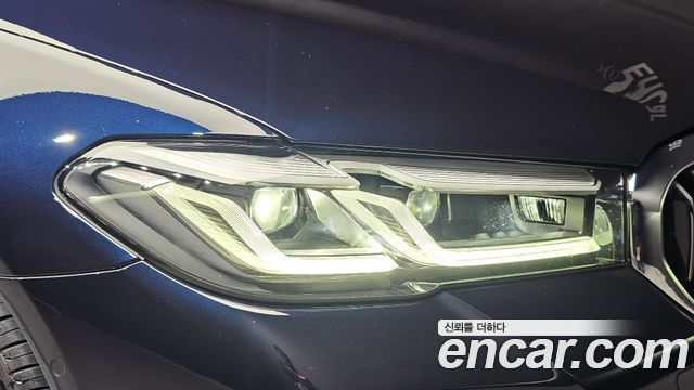 BMW 5-Series 2023 — photo 8