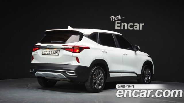 Kia Seltos 2023 — photo 2