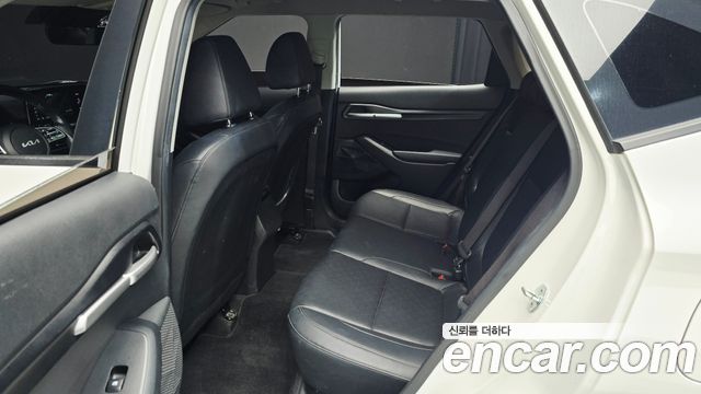 Kia Seltos 2023 — photo 18