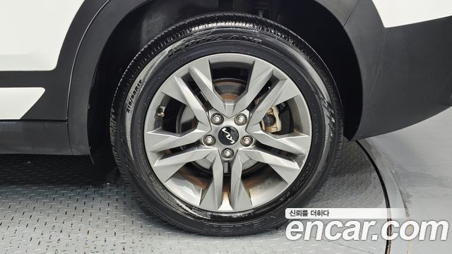 Kia Seltos 2023 — photo 7