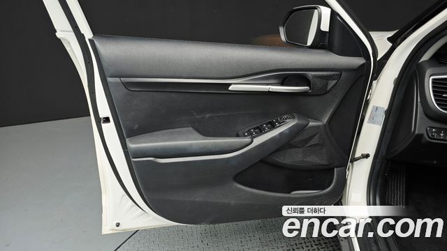 Kia Seltos 2023 — photo 14