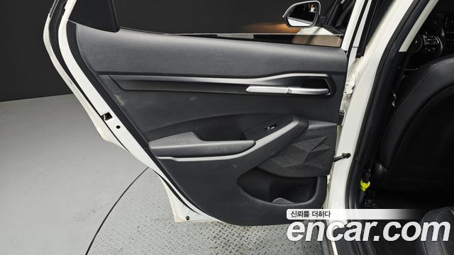 Kia Seltos 2023 — photo 15