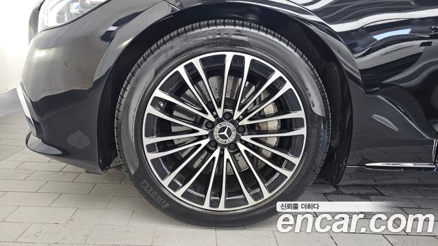 Mercedes-Benz S-Class 2024 — photo 5