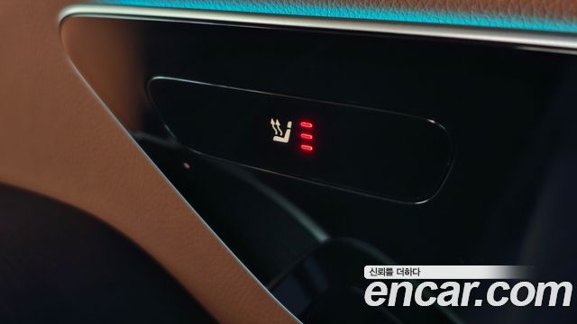 Mercedes-Benz S-Class 2024 — photo 25