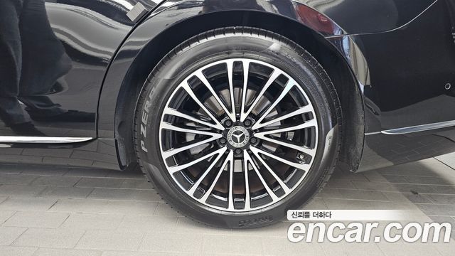 Mercedes-Benz S-Class 2024 — photo 7