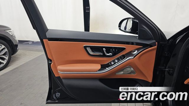 Mercedes-Benz S-Class 2024 — photo 14