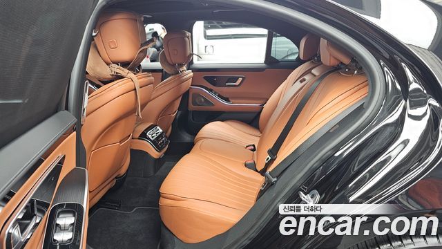 Mercedes-Benz S-Class 2024 — photo 16