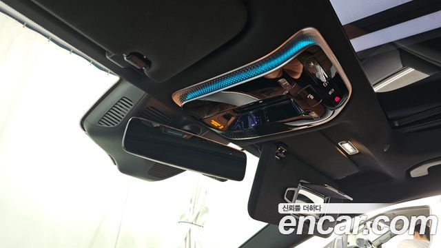 Mercedes-Benz S-Class 2024 — photo 27