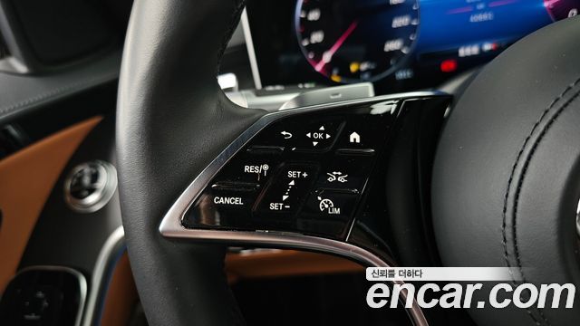 Mercedes-Benz S-Class 2024 — photo 33