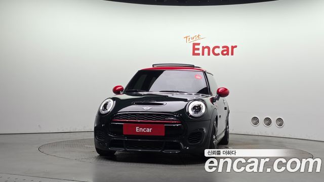 Mini Cooper 2018 — photo 3