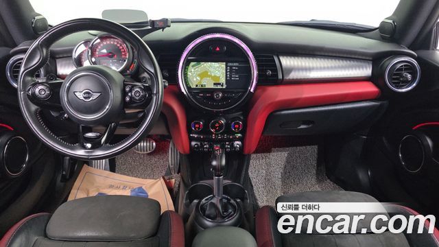 Mini Cooper 2018 — photo 10
