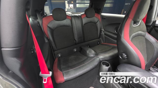 Mini Cooper 2018 — photo 17
