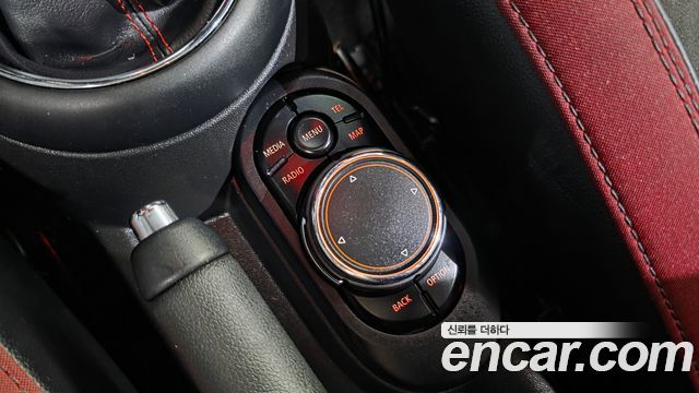 Mini Cooper 2018 — photo 24